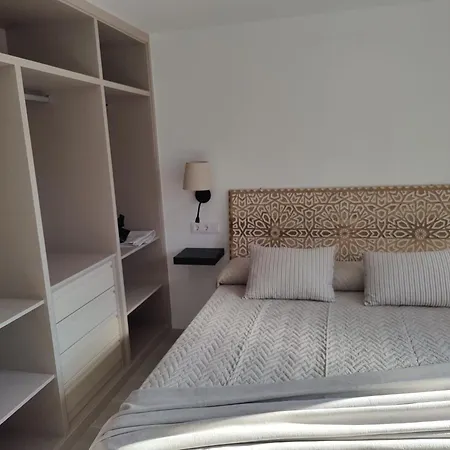 Casa La - Playa Langosteira